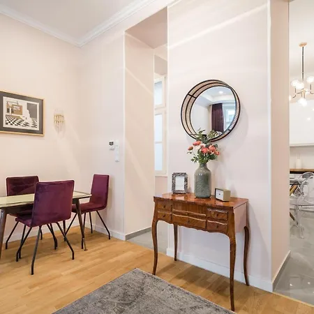 Apartment Bpr Adagio Design With A/c *
