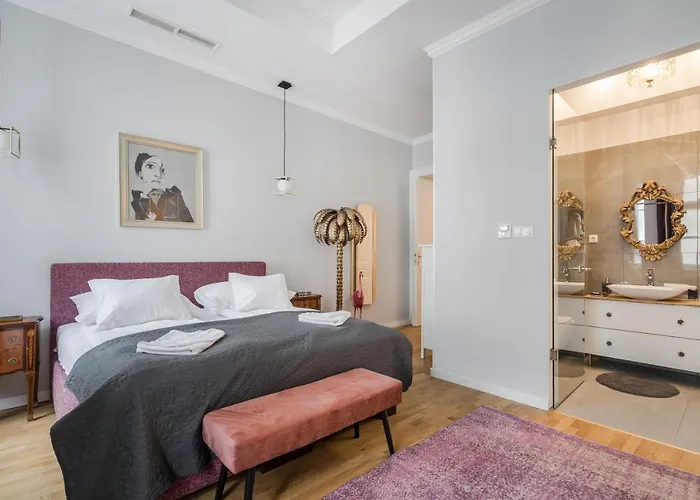 Bpr Adagio Design With A/c Apartament