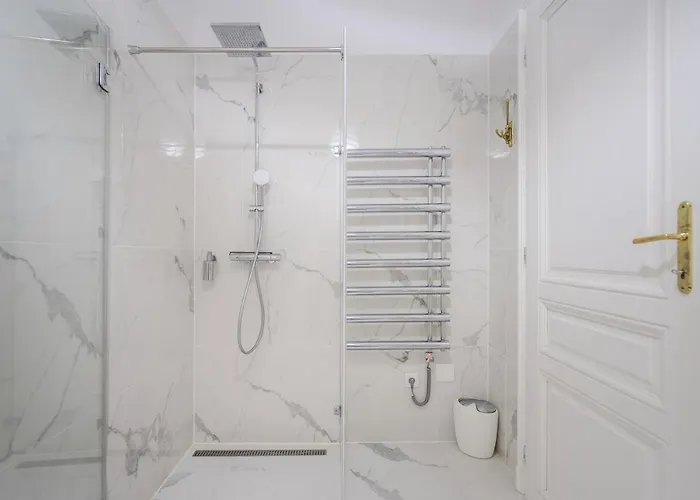 Bpr Adagio Design With A/c Apartament