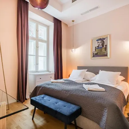 Apartment Bpr Adagio Design With A/c