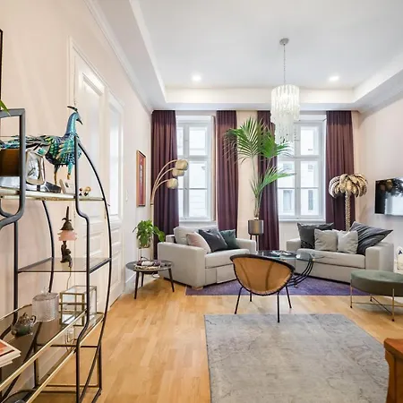 Apartment Bpr Adagio Design With A/c Budapest